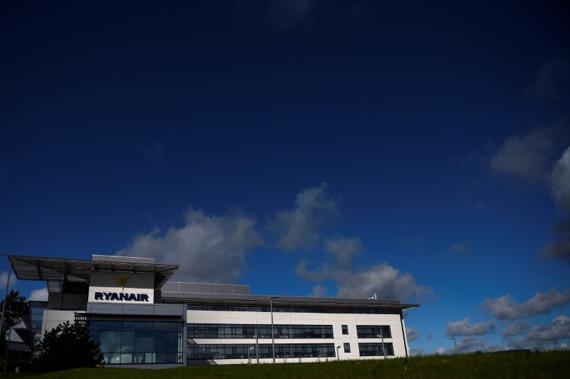 © Reuters. Ryanair headquarters building is seen in Dublin