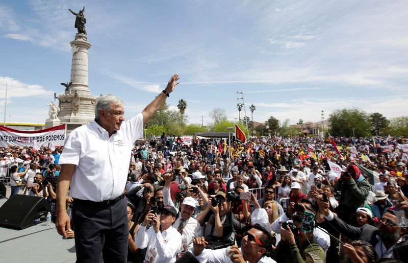 © Reuters. Candidato de esquerda à Presidência do México, Andrés Manuel López Obrador