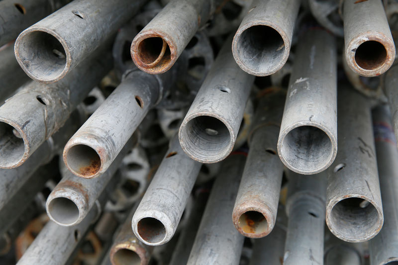 © Reuters. Steel pipes for the construction of a stage are pictured in central Kiev