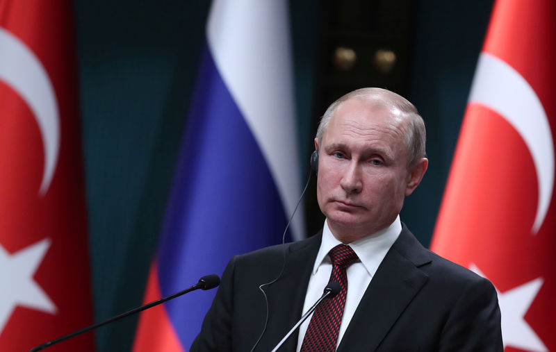 © Reuters. Putin concede entrevista em Ancara