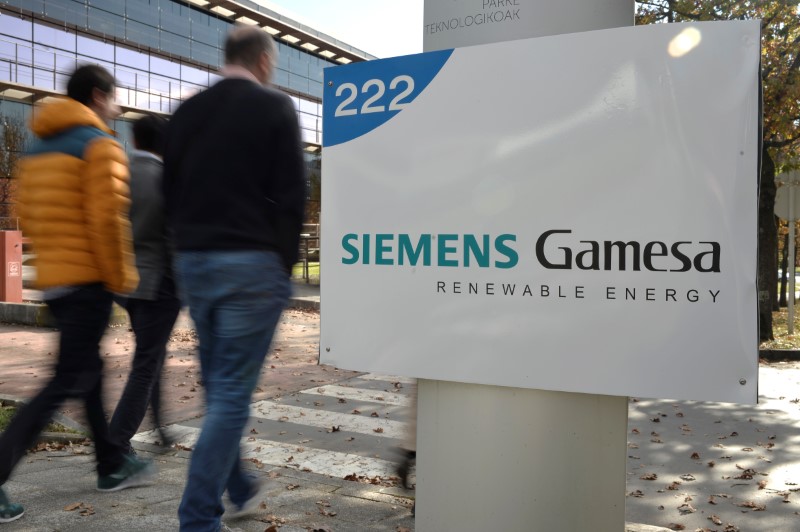 © Reuters. The Siemens Gamesa logo is displayed outside the company headquarters in Zumudio near Bilbao