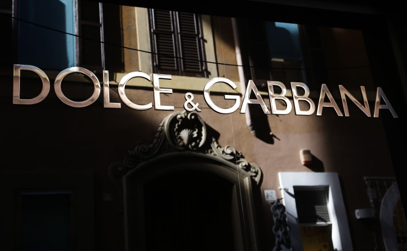 © Reuters. The logo of Dolce e Gabbana is seen in a shop in downtown Rome