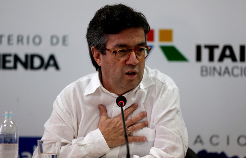 © Reuters. Luis Alberto Moreno President of the Inter-American Development Bank speaks during a news conference previous to the Annual Meeting of the Board of Governors of the Inter-American Development Bank in Luque