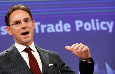 © Reuters. Il vicepresidente della Commissione Ue Jyrki Katainen