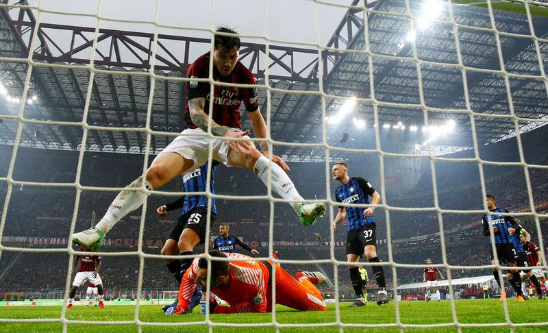 © Reuters. Milan-Inter lo scorso 4 aprile al San Siro