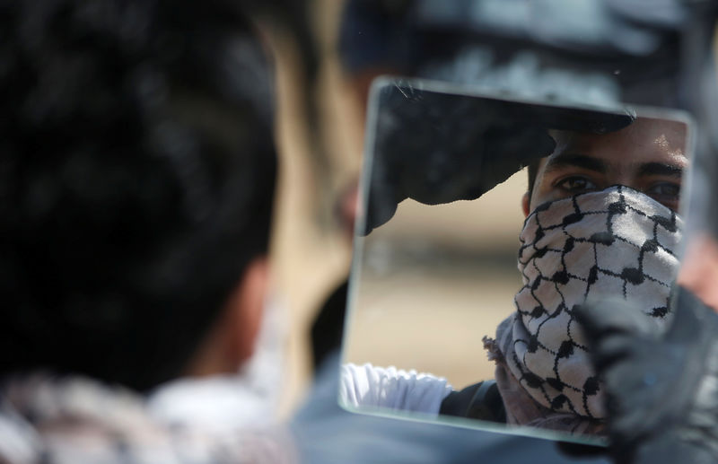 © Reuters. نظرة فاحصة-غزة ومشاكلها الاقتصادية .. 70 عاما من الكرب