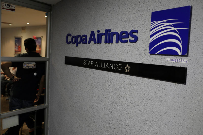 © Reuters. The logo of Copa Airlines is seen at its headquarters in Caracas