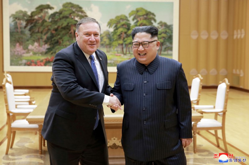 © Reuters. Empresas de EEUU invertirían en Corea del Norte si cumple demandas nucleares, dice Pompeo