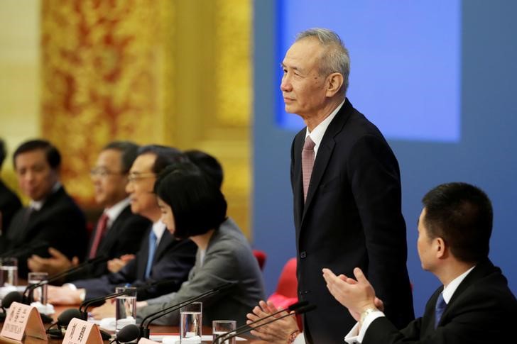© Reuters. Chinese Vice Premier Liu He attends the news conference following the closing session of the NPC, at the Great Hall of the People in Beijing