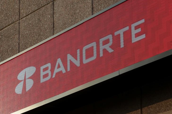 © Reuters. Sign of Banorte bank is pictured at its headquarters in Monterrey