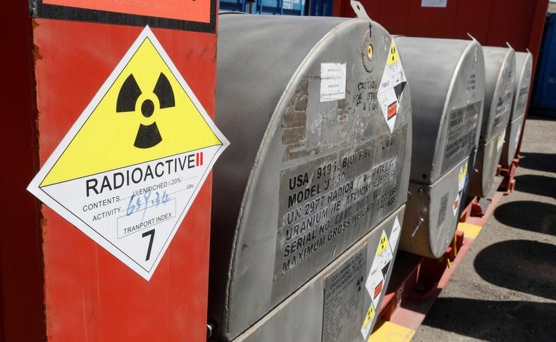 © Reuters. Nucleare, Iran minaccia di riprendere arricchimento uranio