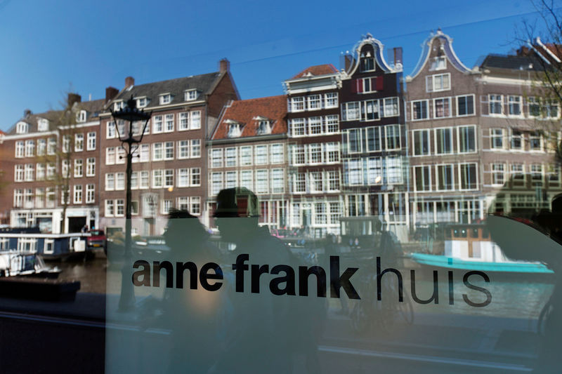 Hidden pages in Anne Frank's diary: corny jokes and sex ed