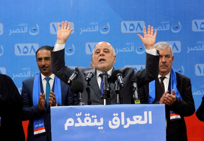 © Reuters. التلفزيون العراقي: العبادي يقول إنه يجب إعادة فرز الأصوات إذا تبين خلل النظام الالكتروني الجديد