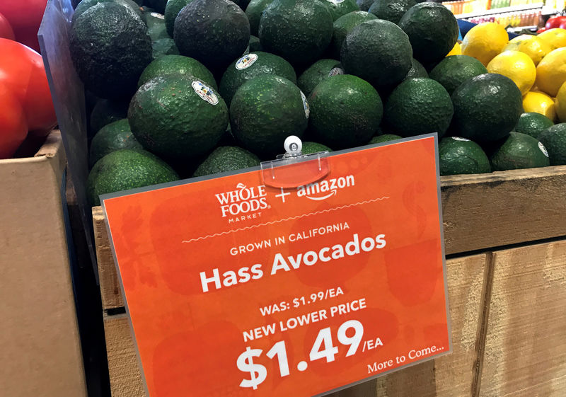 © Reuters. FILE PHOTO: Avocados are pictured at a Whole Foods store in San Diego