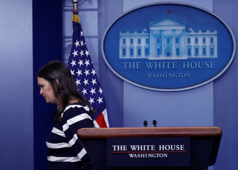 © Reuters. Secretária de imprensa da Casa Branca, Sarah Sanders, em Washington, Estados Unidos