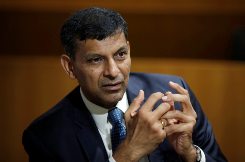 © Reuters. India’s former RBI Governor Rajan, gestures during an interview with Reuters in New Delhi