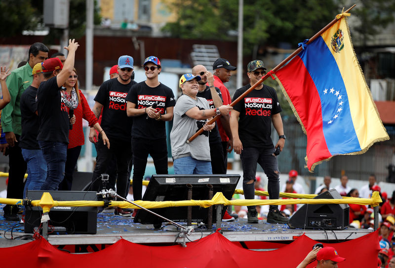 © Reuters. Closing campaign rally of Nicolas Maduro