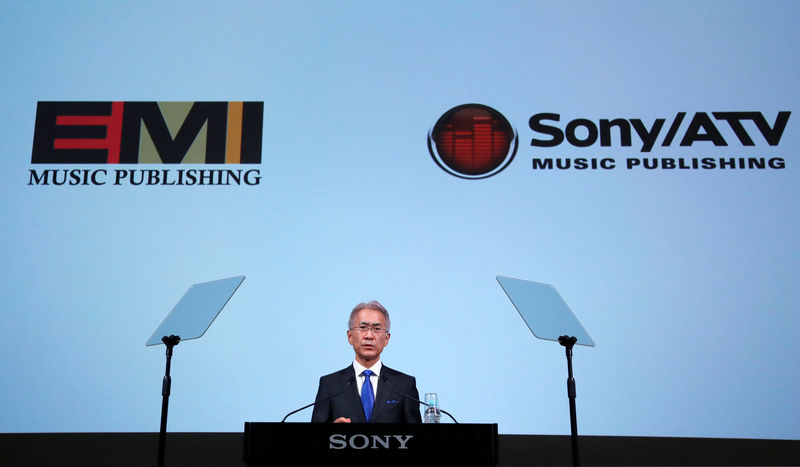 © Reuters. Sony Corp's new President and CEO Yoshida attends a news conference on their business plan at the company's headquarters in Tokyo