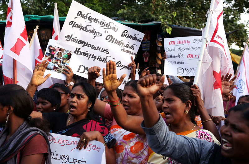 © Reuters. مقتل 9 في مواجهات بين الشرطة الهندية ومحتجين على مصهر للنحاس