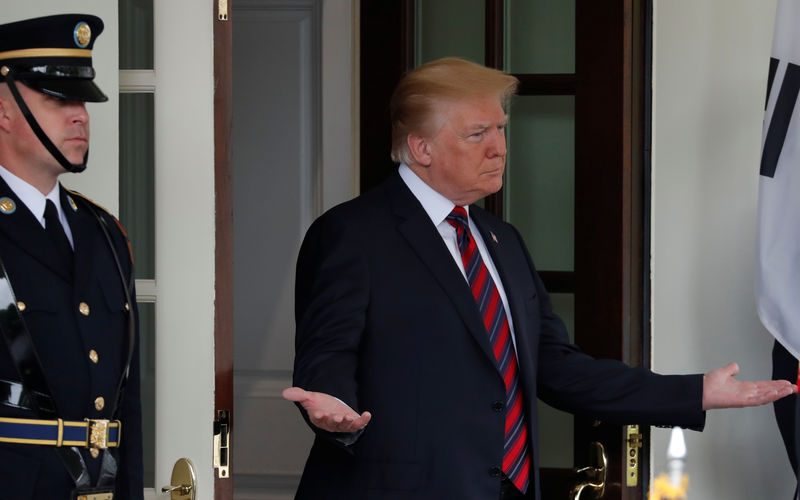 © Reuters. ترامب يقول إنه غير راض عن نتيجة محادثات التجارة مع الصين