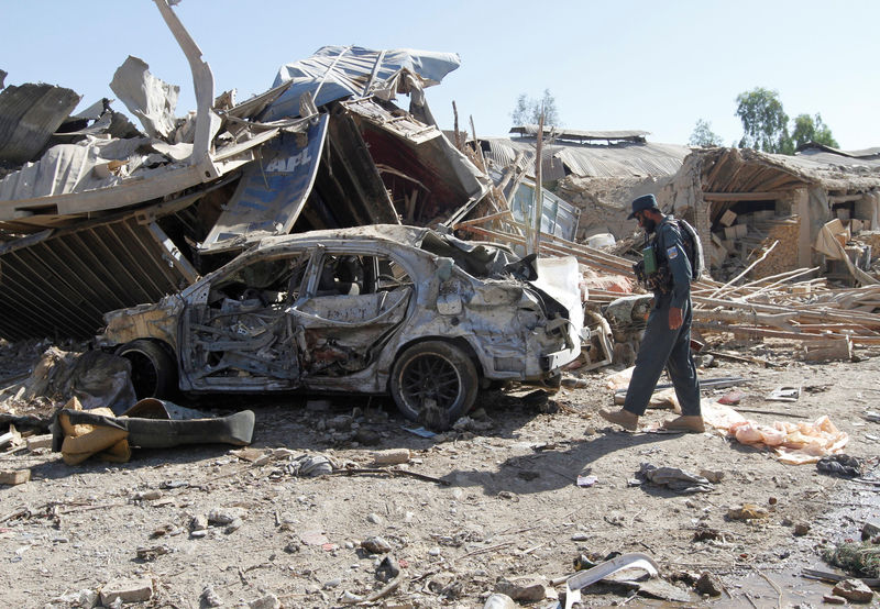 © Reuters. Local de explosão em Kandahar, no Afeganistão