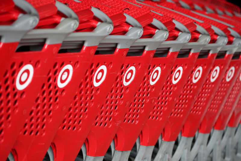 © Reuters. FILE PHOTO: Shopping carts are seen at a Target store in Azusa