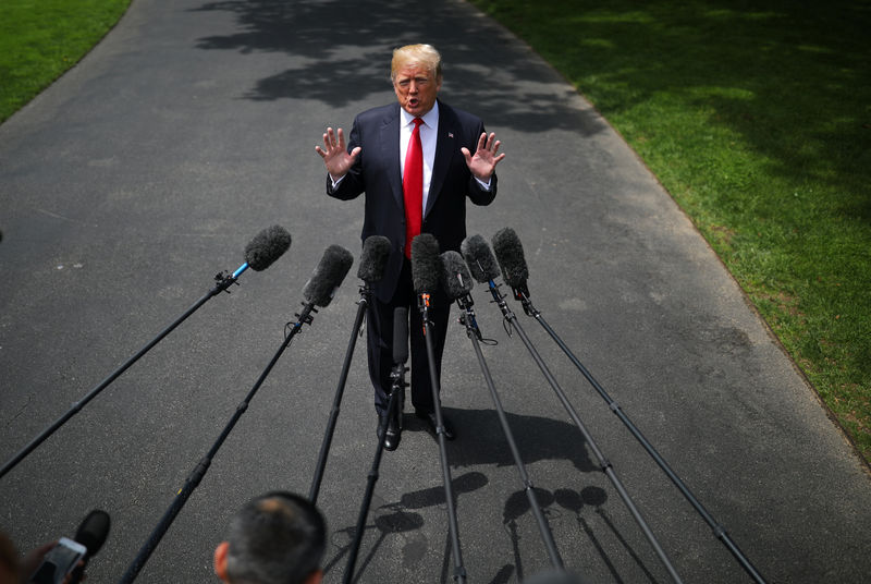 © Reuters. U.S. President Donald Trump departs the White House for a trip to New York at the White House in Washington