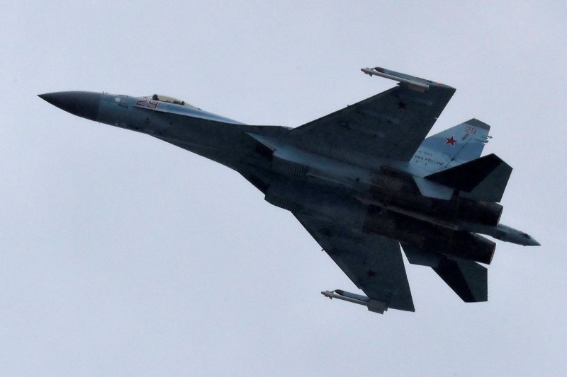 © Reuters. وكالة: روسيا ستسلم عشر مقاتلات سوخوي-35 للصين هذا العام