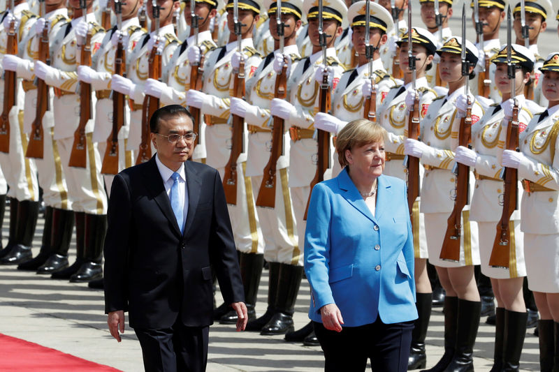 © Reuters. الصين وألمانيا تتعهدان بحماية الاستثمارات المتبادلة