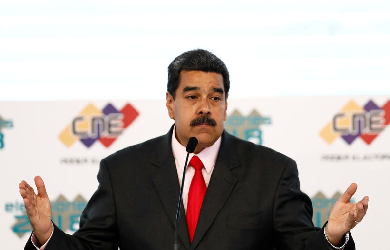 © Reuters. مادورو: فنزويلا تسعى لزيادة إنتاج النفط بمليون ب/ي في 2018