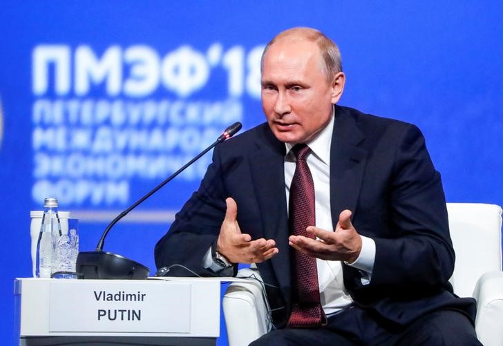 © Reuters. Greggio, per Putin prezzo a 60 dollari al barile ok per Russia