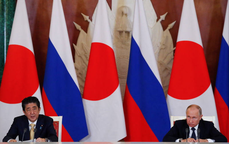 © Reuters. بوتين: من المهم التوصل لمعاهدة سلام بين روسيا واليابان