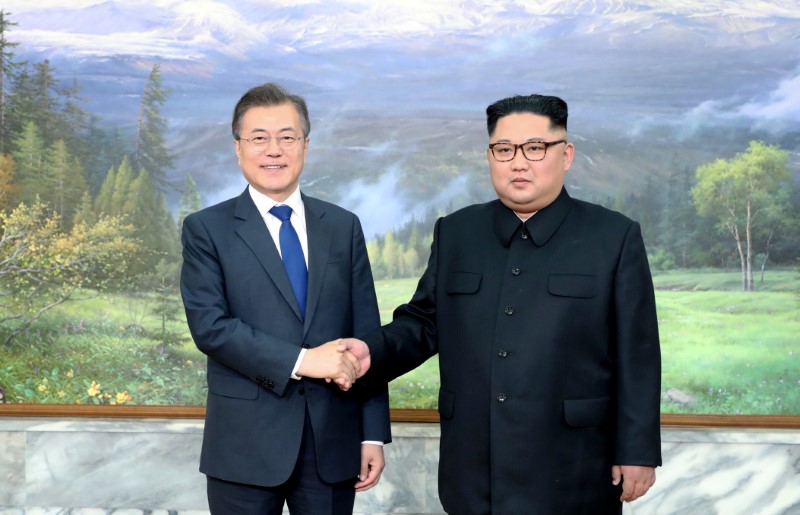 © Reuters. رئيس كوريا الجنوبية يأمل بمضي اجتماع قمة ترامب وكيم قدما وفقا لما تم الاتفاق عليه
