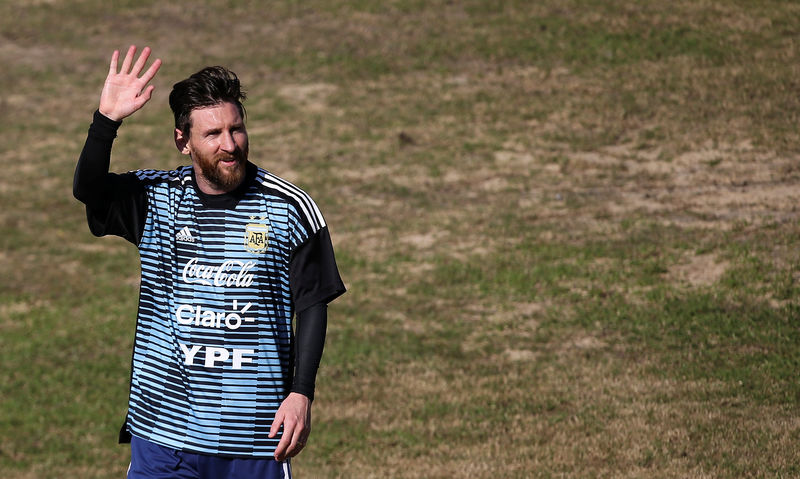 © Reuters. Messi dice que le gustaría jugar en Newell's Old Boys