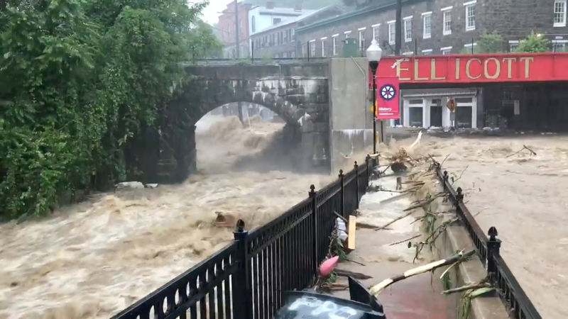 © Reuters. Enchente em Ellicott City, Maryland