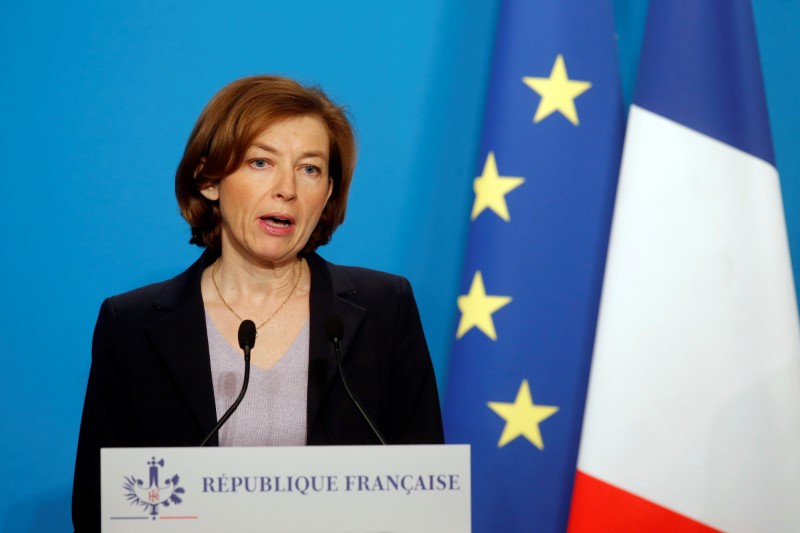 © Reuters. French Minister of the Armed Forces Florence Parly makes an official statement in the press room at the Elysee Palace in Paris