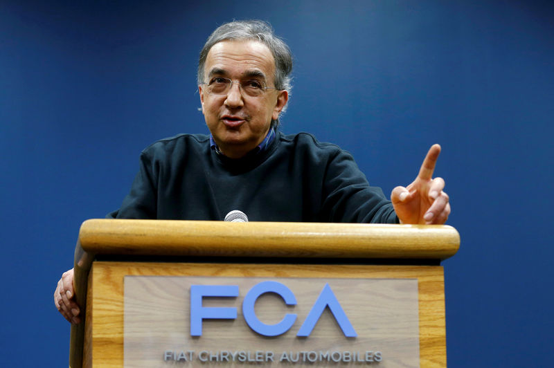 © Reuters. FILE PHOTO: FCA CEO Sergio Marchionne addresses the media during a celebration of the production launch of the all-new 2017 Chrysler Pacifica minivan at the FCA Windsor Assembly plant in Windsor