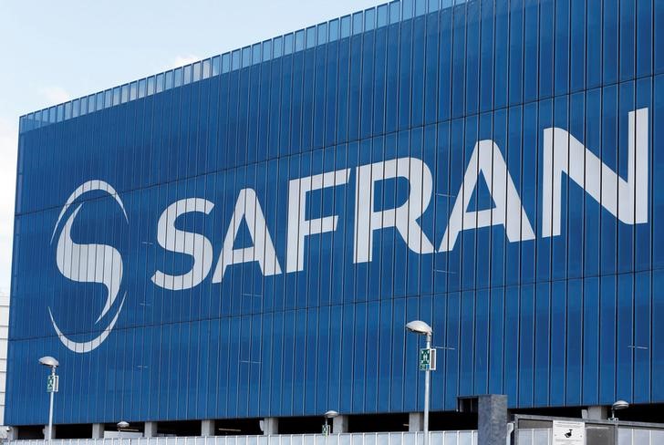 © Reuters. Logo of the Safran Aircraft Engines plant is seen on the company's headquarter building in Blagnac, near Toulouse