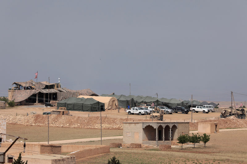 © Reuters. وكالة: تركيا وأمريكا تتفقان على خطة لسحب مقاتلين أكراد من منبج السورية