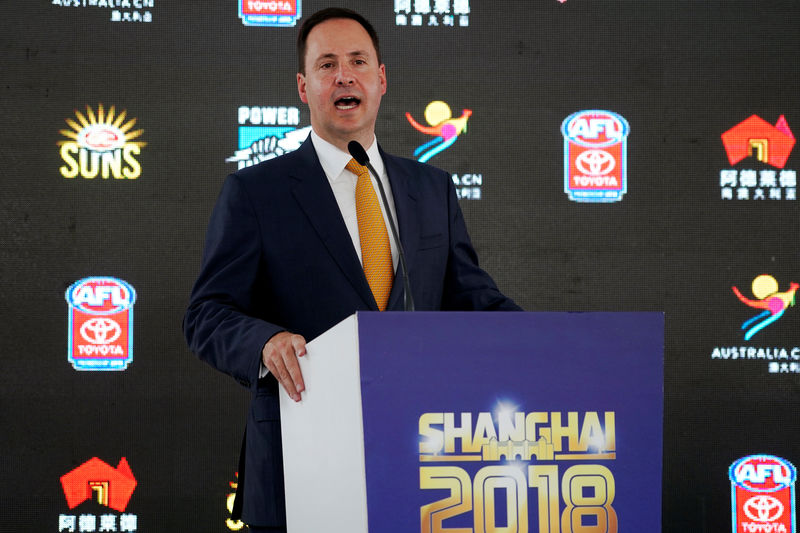 © Reuters. FILE PHOTO: Australian Minister for Trade, Tourism and Investment, Steven Ciobo, attends a news conference of an Australian Football League event in Shanghai