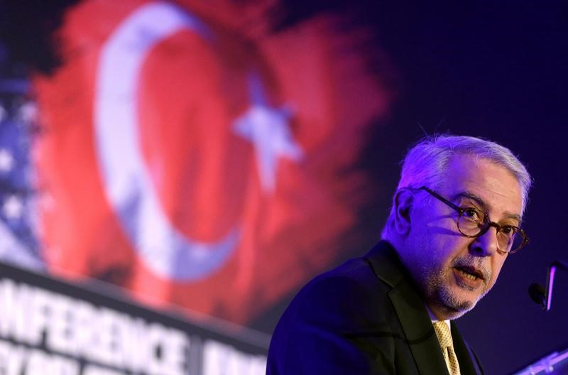 © Reuters. تركيا: السفير التركي يعود لواشنطن بعد استدعائه للتشاور
