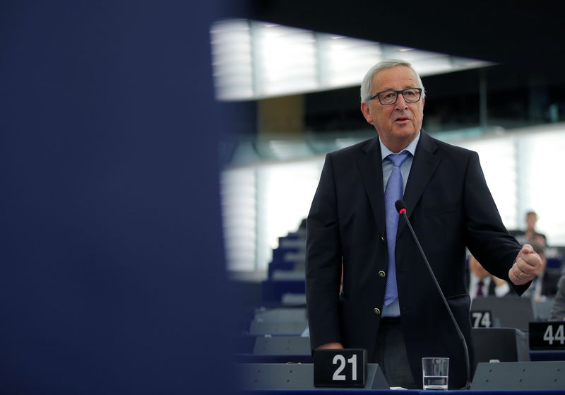 © Reuters. La UE impondrá medidas contra los "inaceptables" aranceles de EEUU, dice Juncker