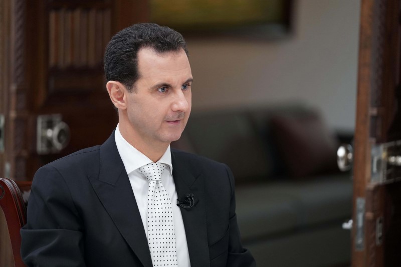 © Reuters. O presidente sírio, Bashar al-Assad, durante entrevista com jornal grego em Damasco, na Síria