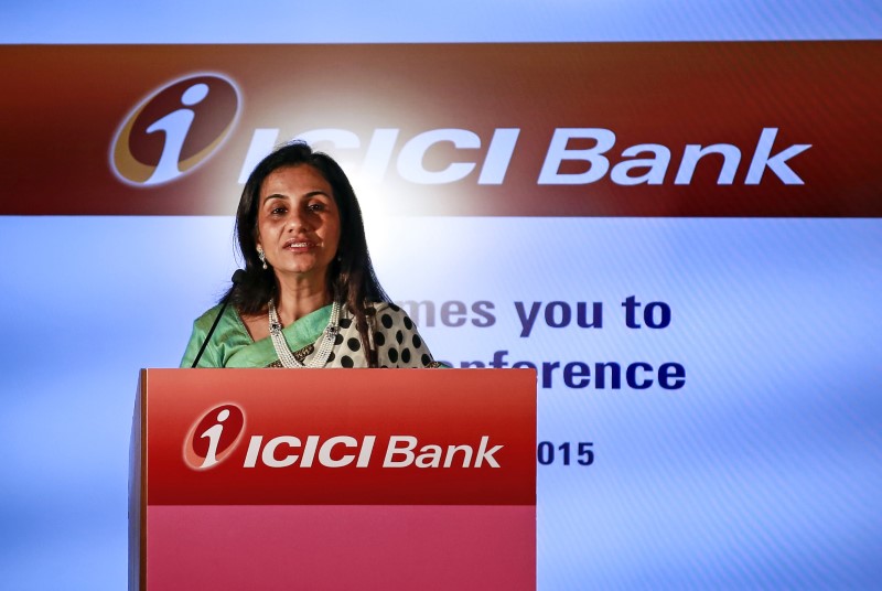 © Reuters. FILE PHOTO: ICICI Bank's Chief Executive Officer Chanda Kochhar speaks during a news conference at the bank's headquarters in Mumbai