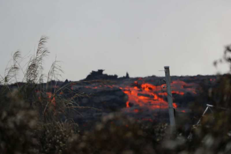 © Reuters. Rocha derretida do vulcão Kilauea perto de Pahoa, no Havaí