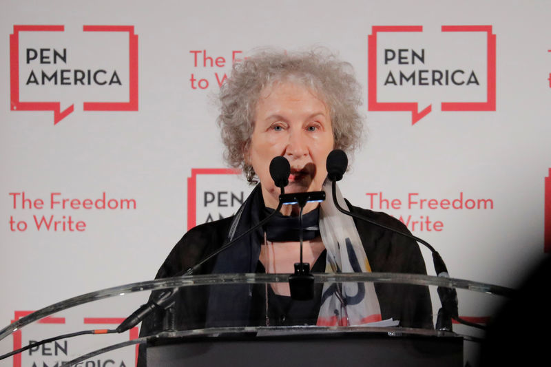 © Reuters. Escritora de romances distópicos Margaret Atwood