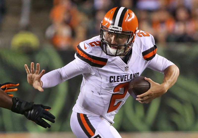 © Reuters. File photo of Cleveland Browns quarterback Johnny Manziel in Cincinnati