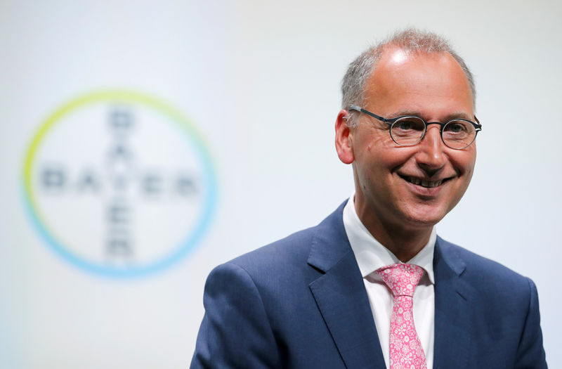 © Reuters. FILE PHOTO: Bayer AG CEO Baumann attends the company's AGM in Bonn