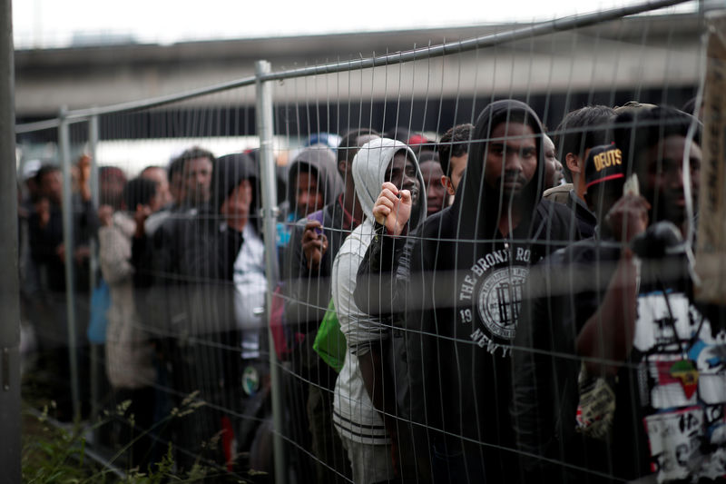 © Reuters. Imigrantes em Paris