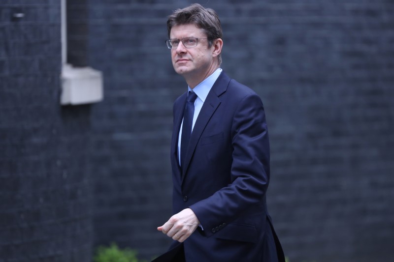 © Reuters. Britain's Secretary of State for Business, Energy and Industrial Strategy Greg Clark arrives in Downing Street in London